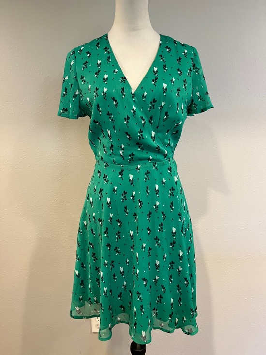 Maison Jules Dresses & Skirts - MaisonJules  short sleeve heart print‎ fake Wrap Dress size 4